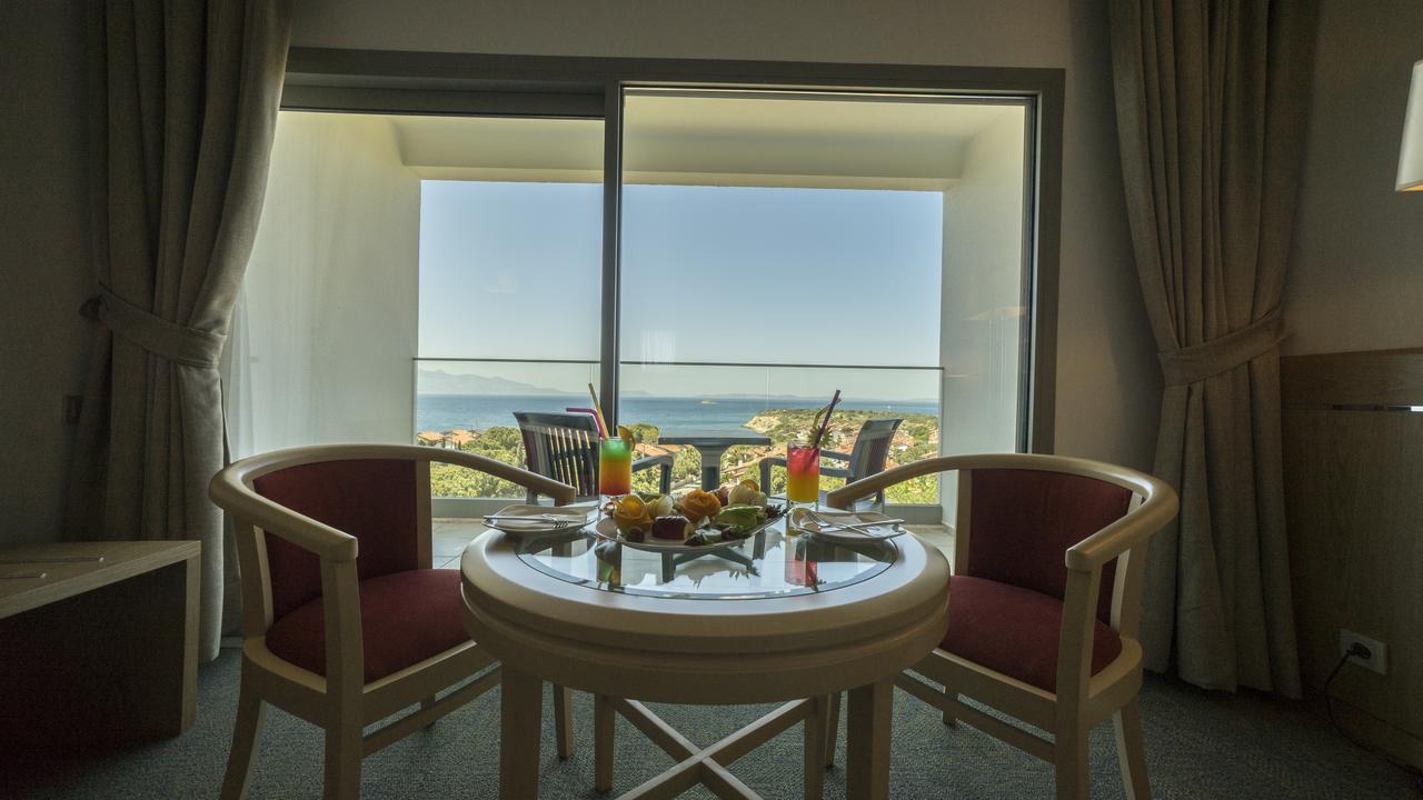 Standard Double or Twin Room Sea View
