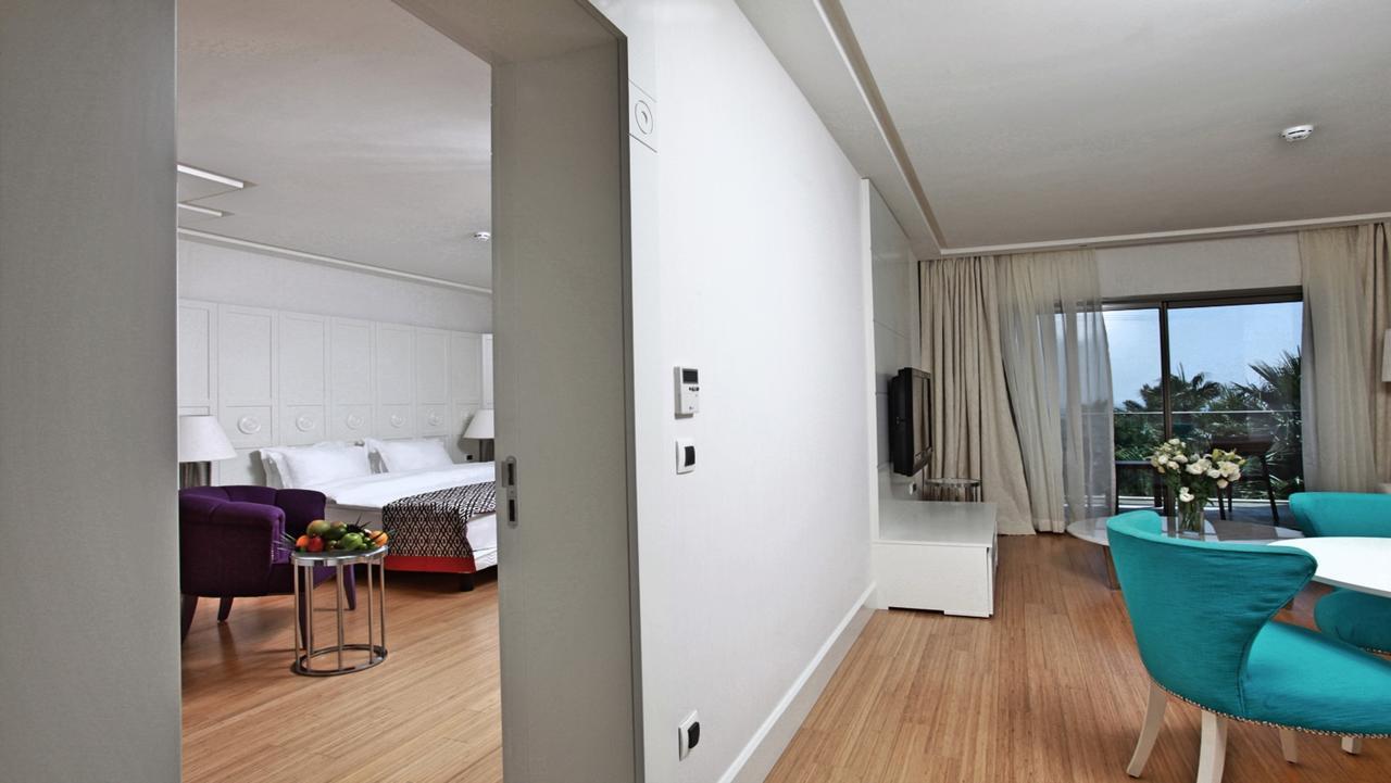 Palm Suite