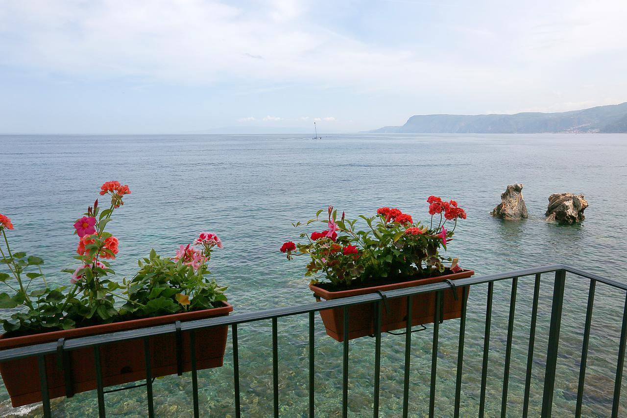 Deluxe Room Balcony Sea View