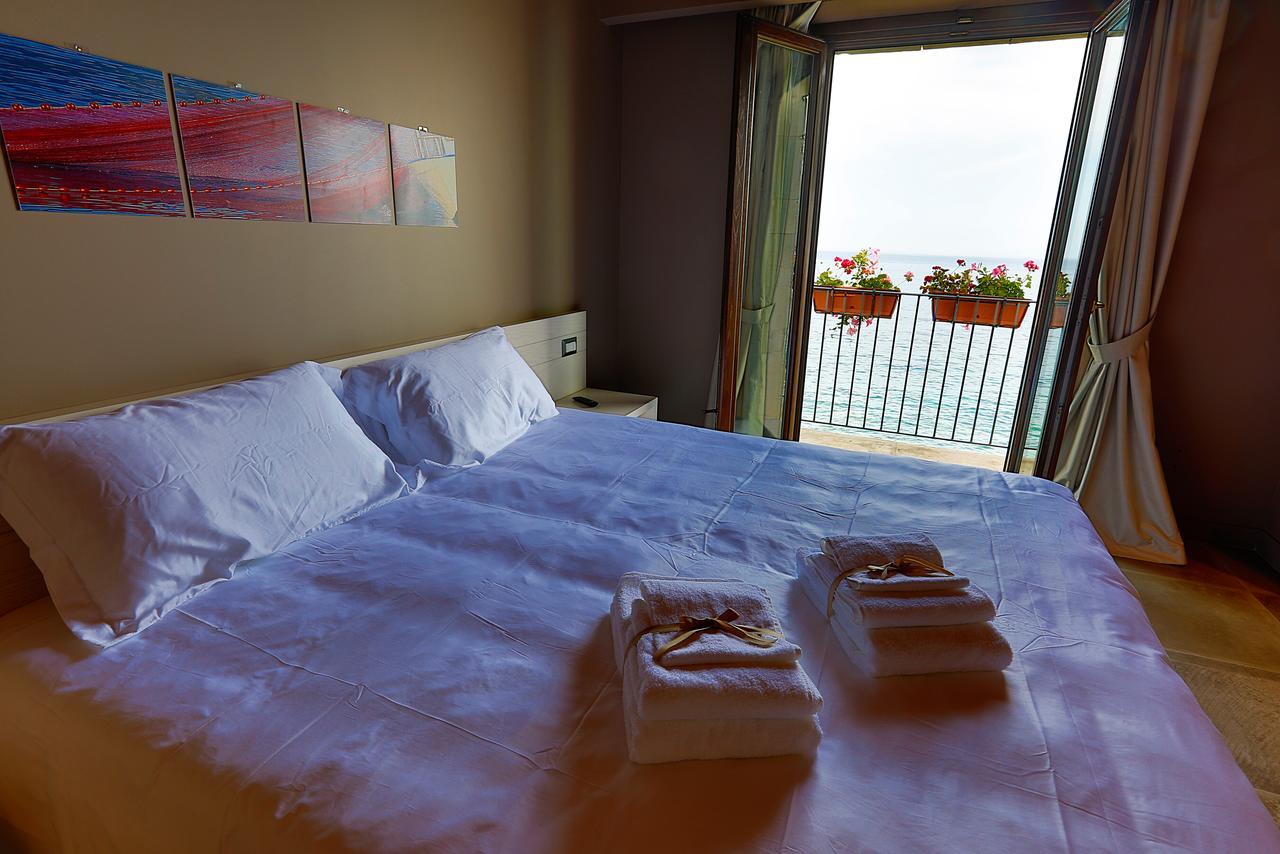 Deluxe Room Balcony Sea View