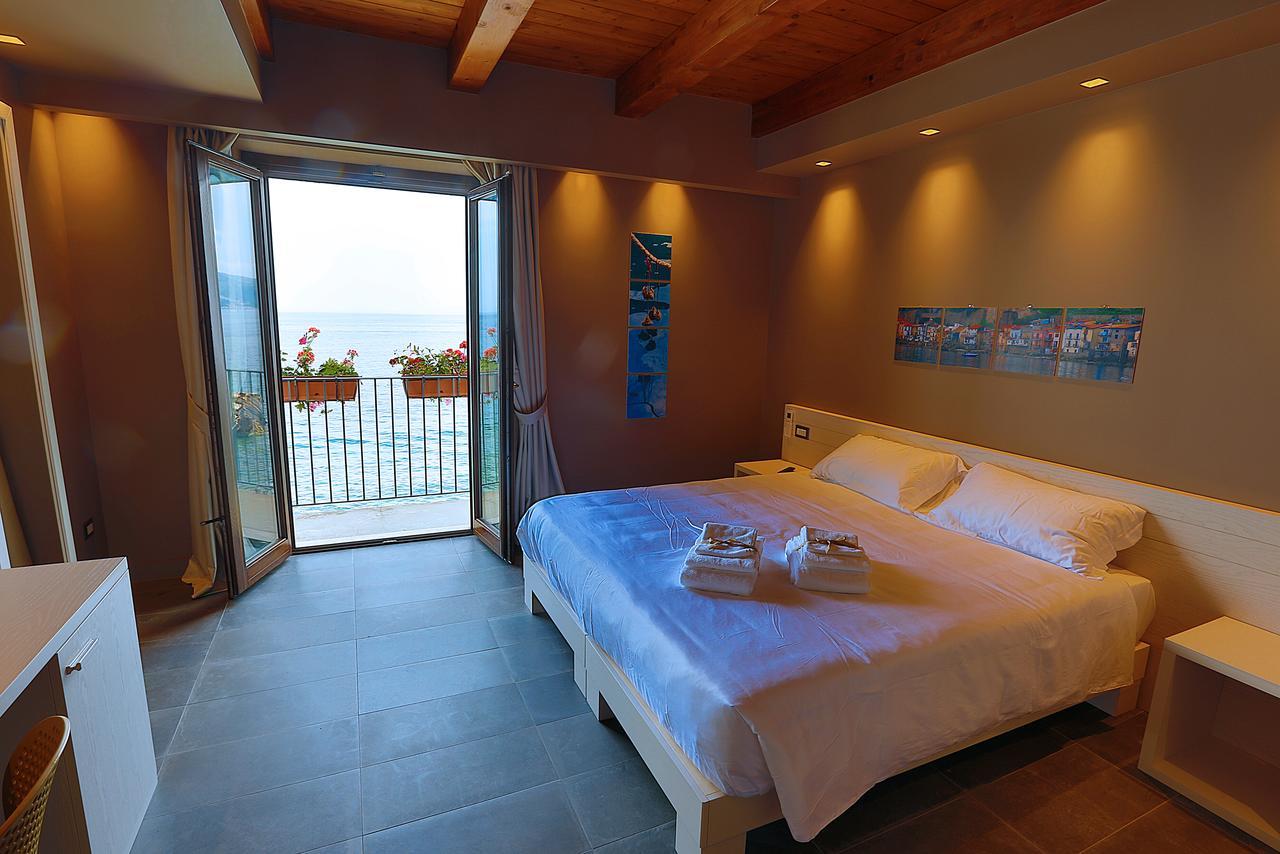 Deluxe Room Balcony Sea View