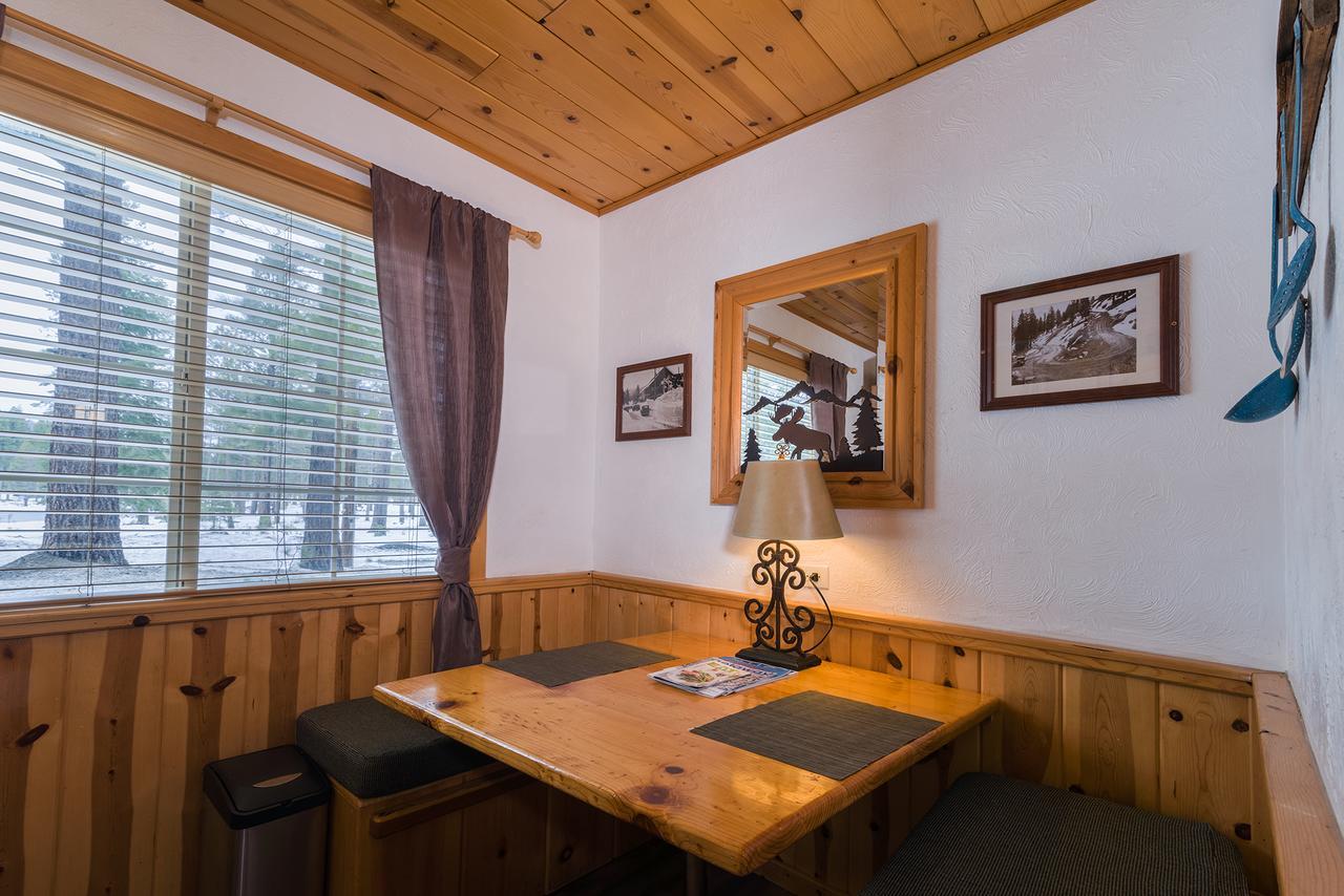 Queen Room Optional Twin Bed Pioneer