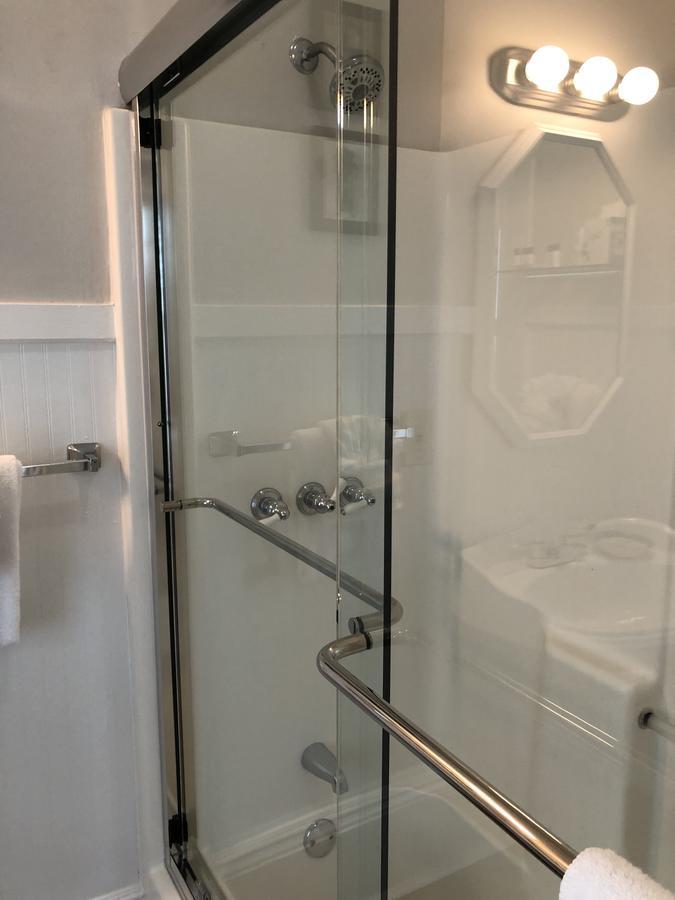 Double Queen Room
