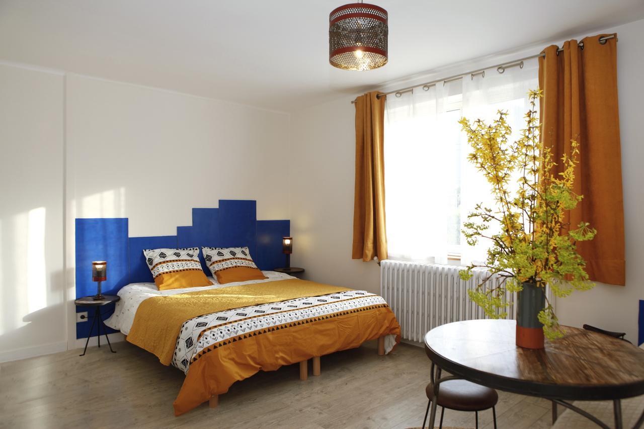 Chambre Double ou Lits Jumeaux avec Salle de Bains