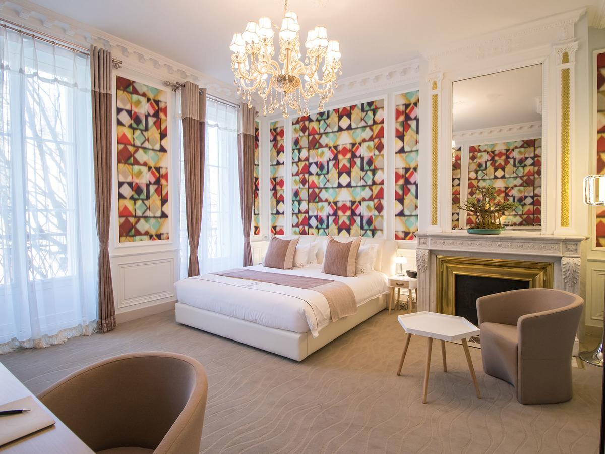Exception Room Jatoba