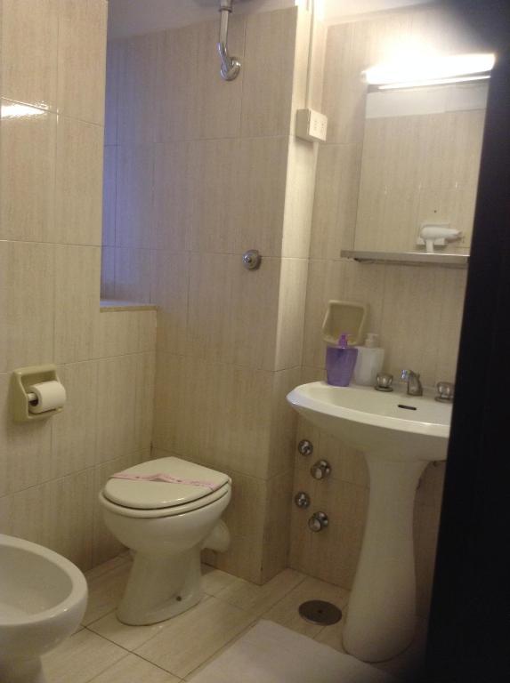 Appartamento con 3 Camere da Letto e Balcone - Su 2 Livelli (4 Adulti)