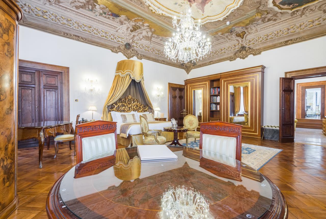 Executive Suite Canal View
