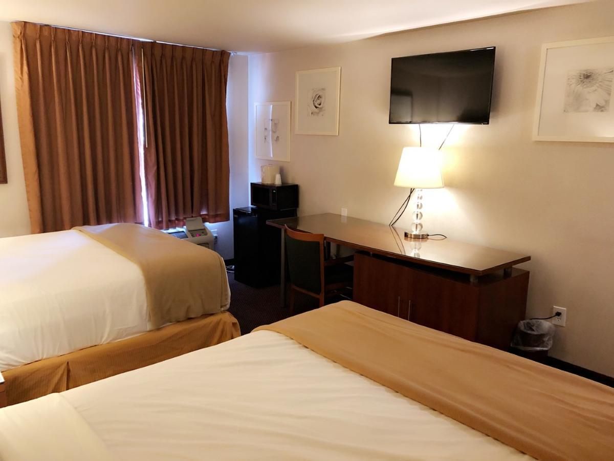 Deluxe Queen Room Two Queen Beds
