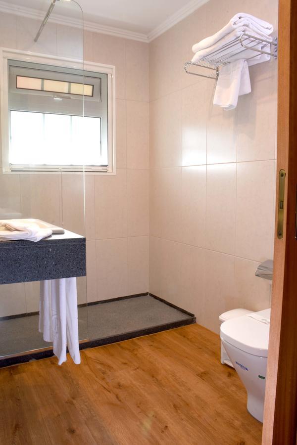 Chambre Double ou Lits Jumeaux avec Terrasse - Vue sur Jardin