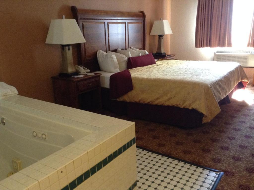 King Room Spa Bath