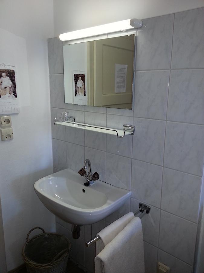 Single Room Shared Shower Toilet no lakeview