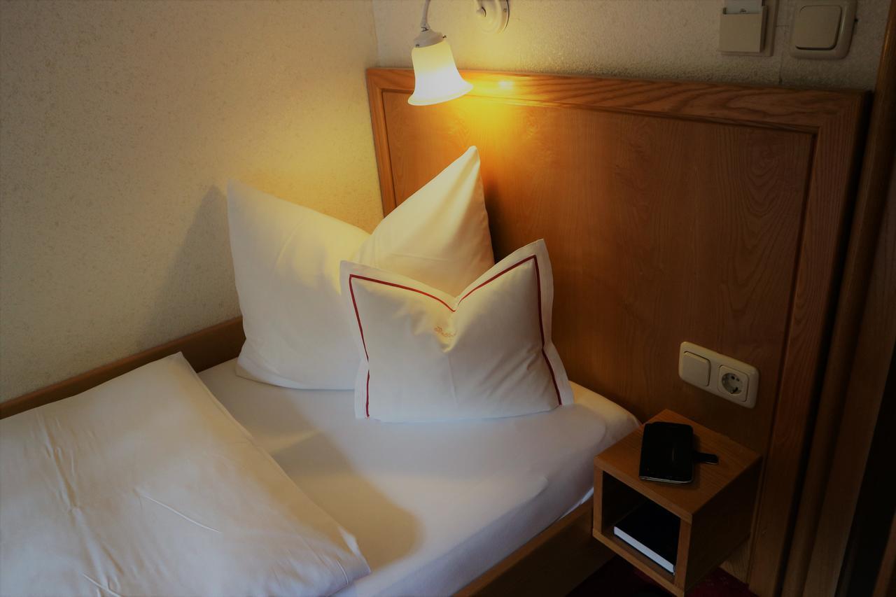 Classic Single Room