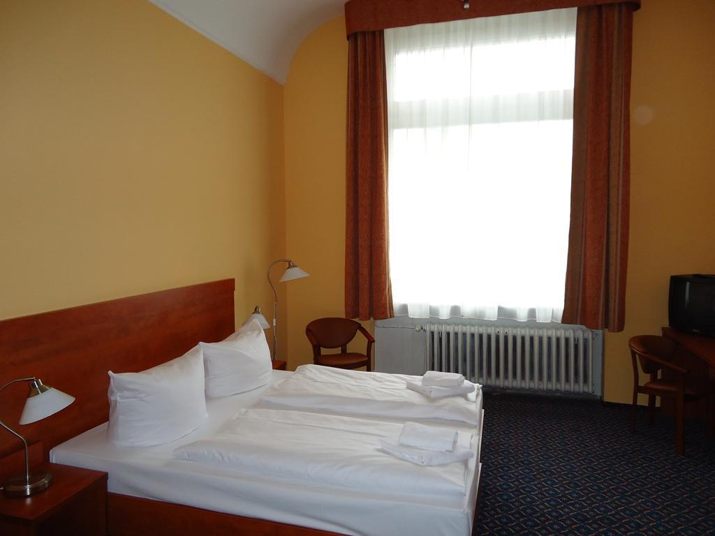 Quarto Triplo Standard