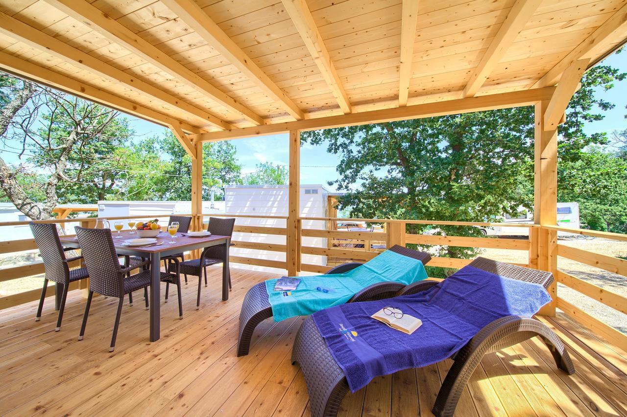 Two-Bedroom Mobile Home Terrace