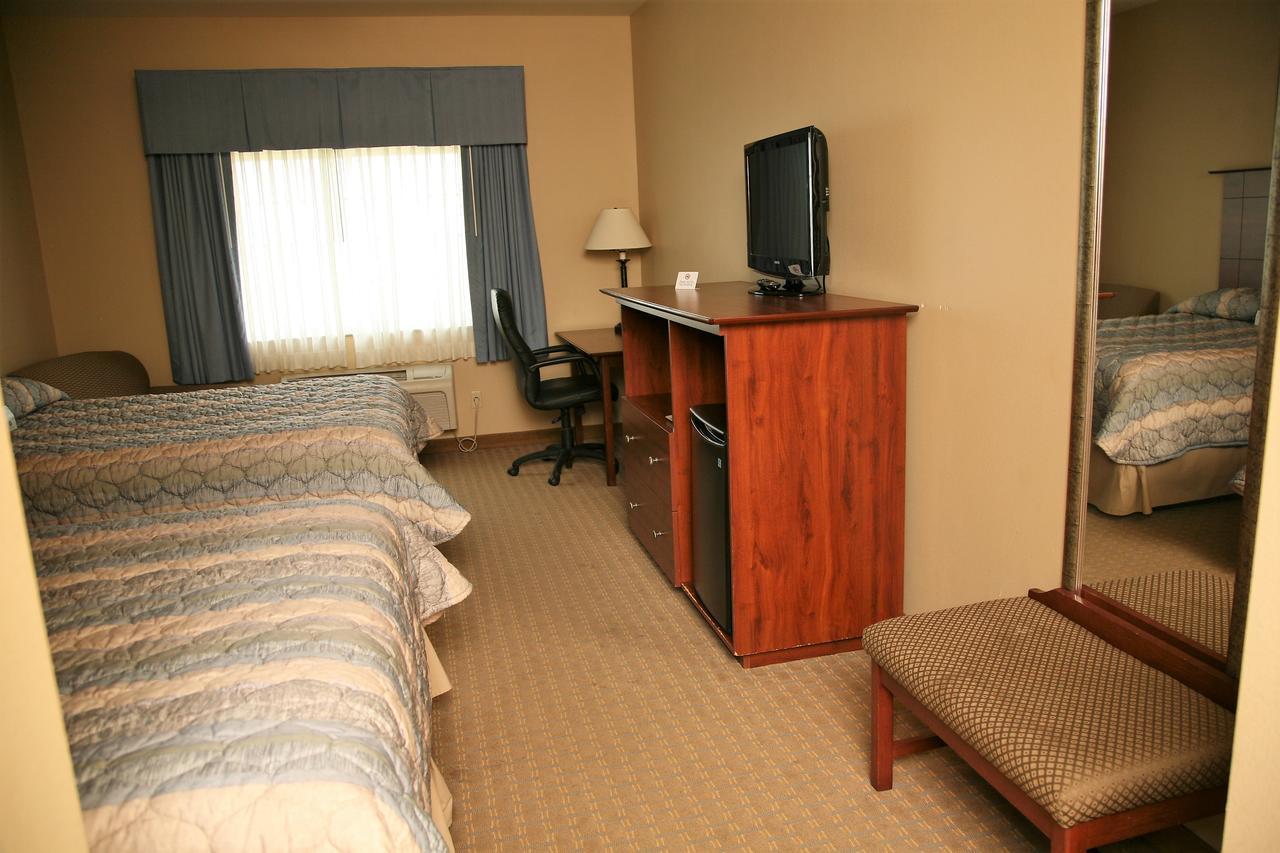 Standard Queen Room Two Queen Beds