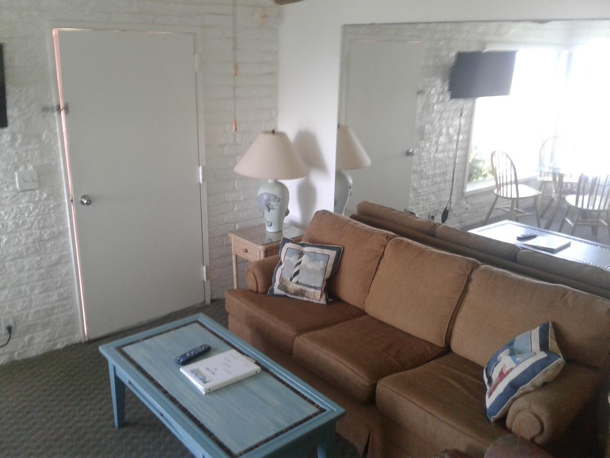 Two-Bedroom Apartment Garden View