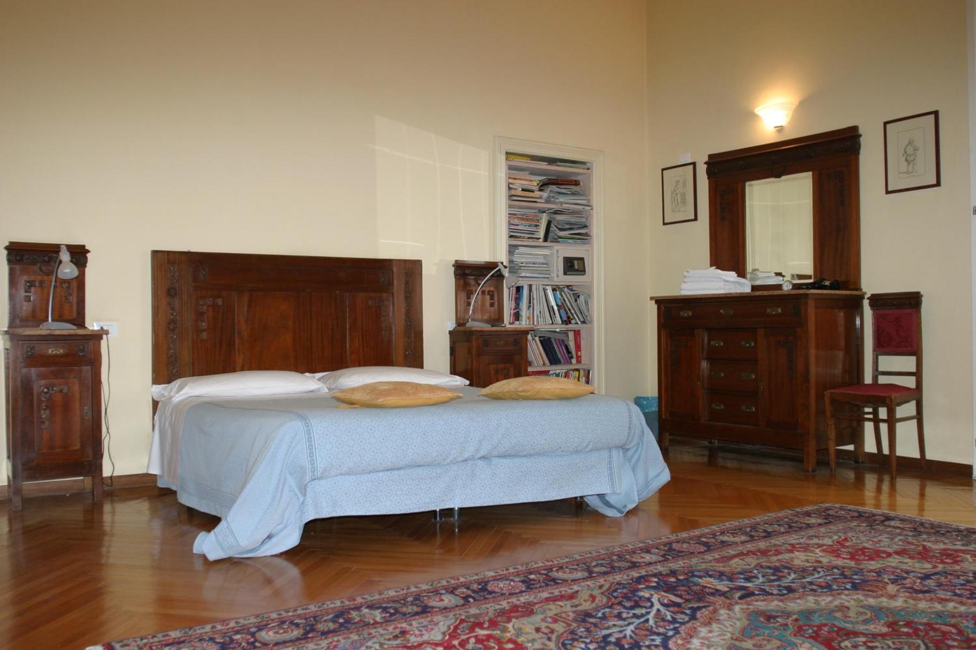 Triple Room Private External Bathroom