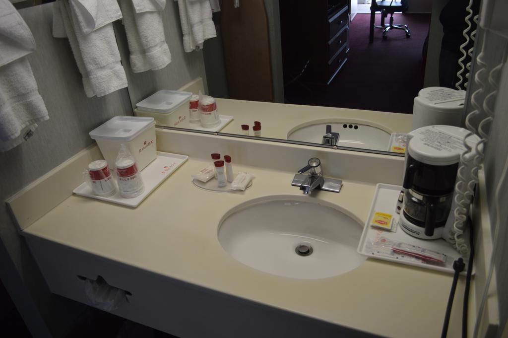 Double Room with Two Double Beds - Non-Smoking,1020029935:JPEG