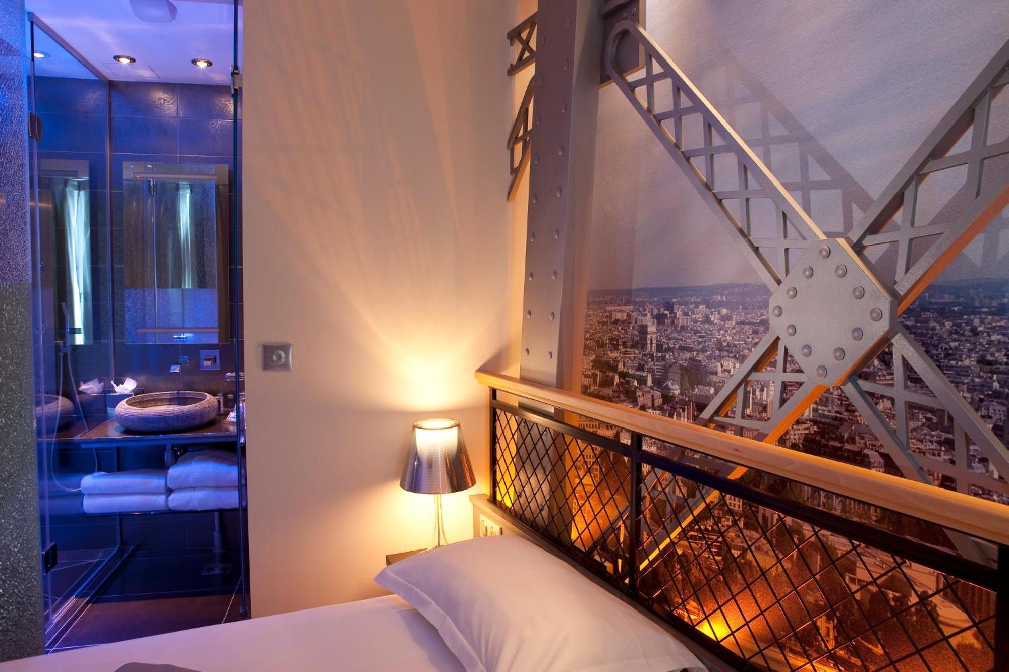 Tour Eiffel Room - With Shower