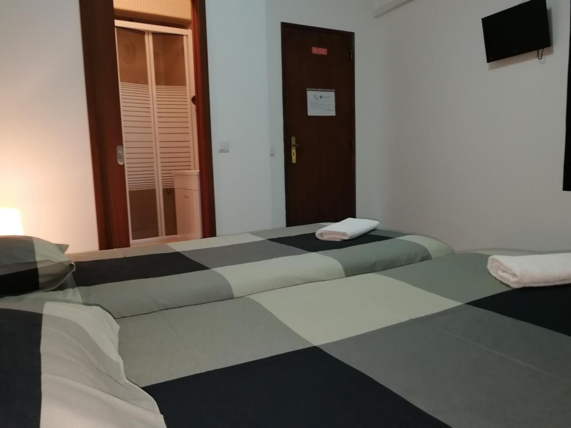 Twin Room Private Bathroom