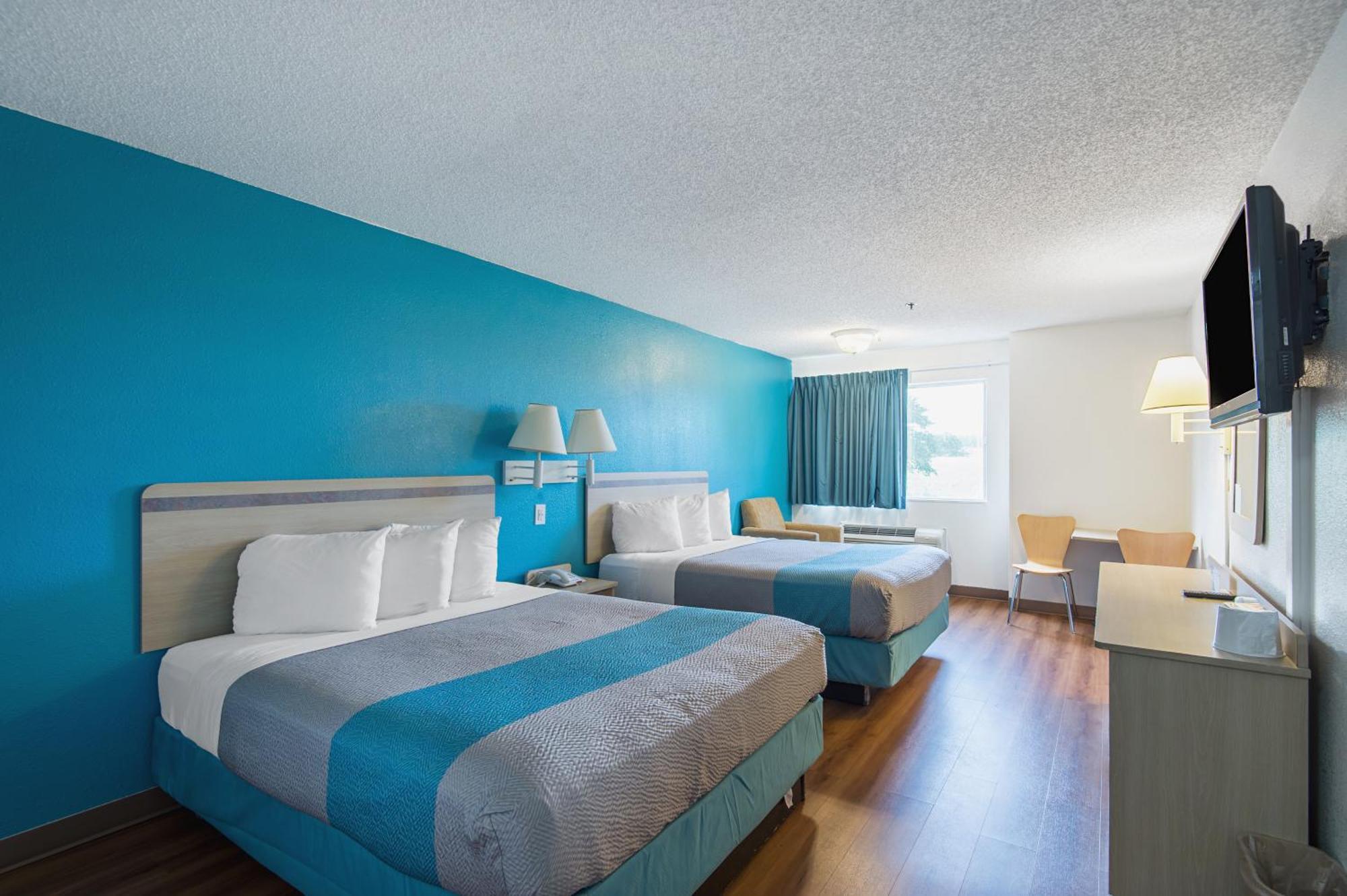 Deluxe Queen Room Two Queen Beds Non-Smoking