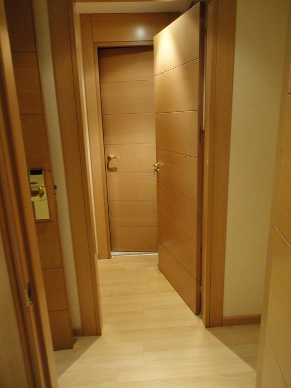 Family Room,988364842:JPEG