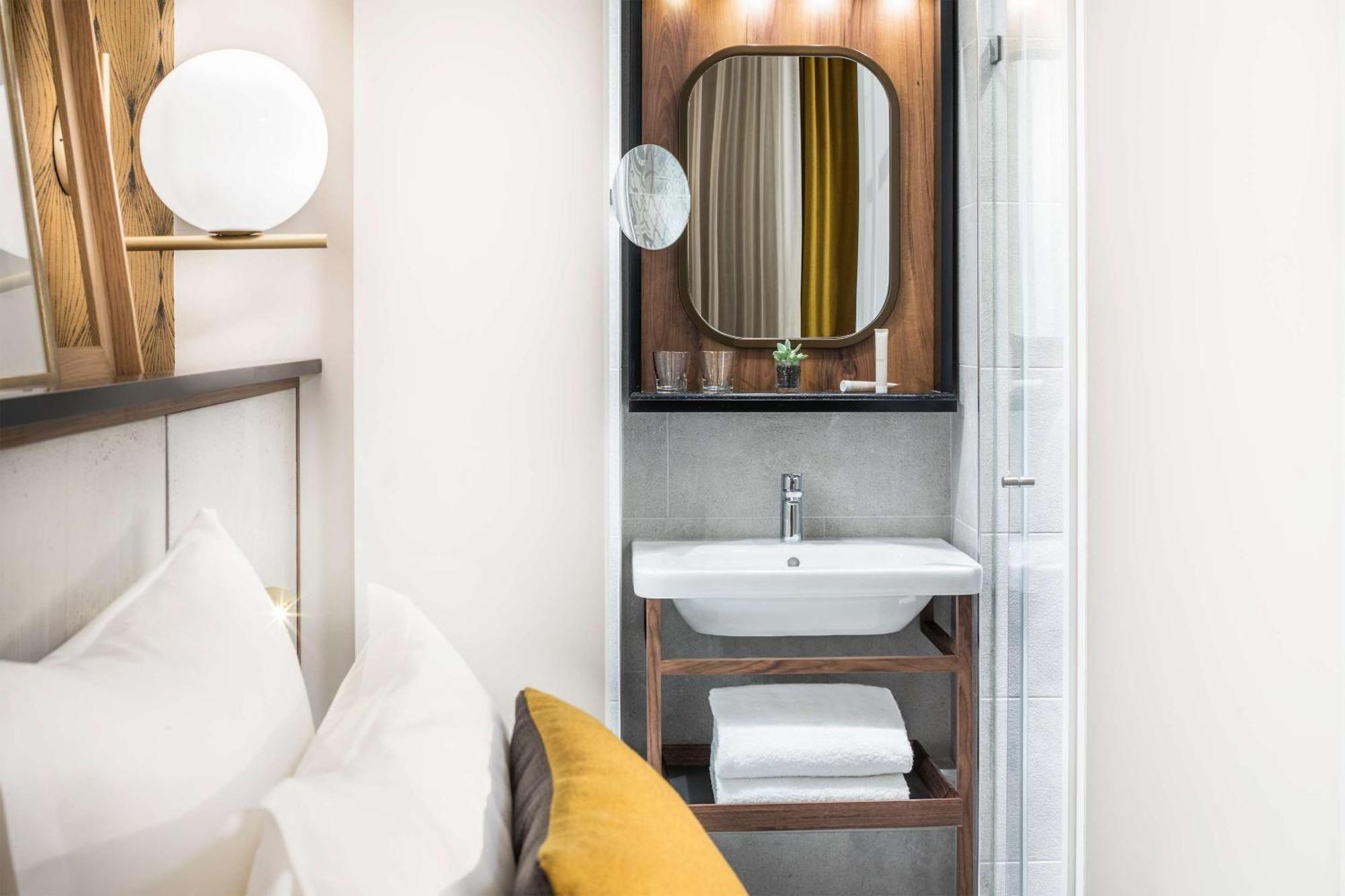 Classic Double Room Access to Relaxation Area