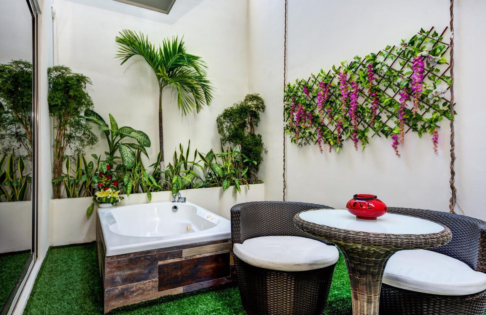 Deluxe Double Room Spa Bath