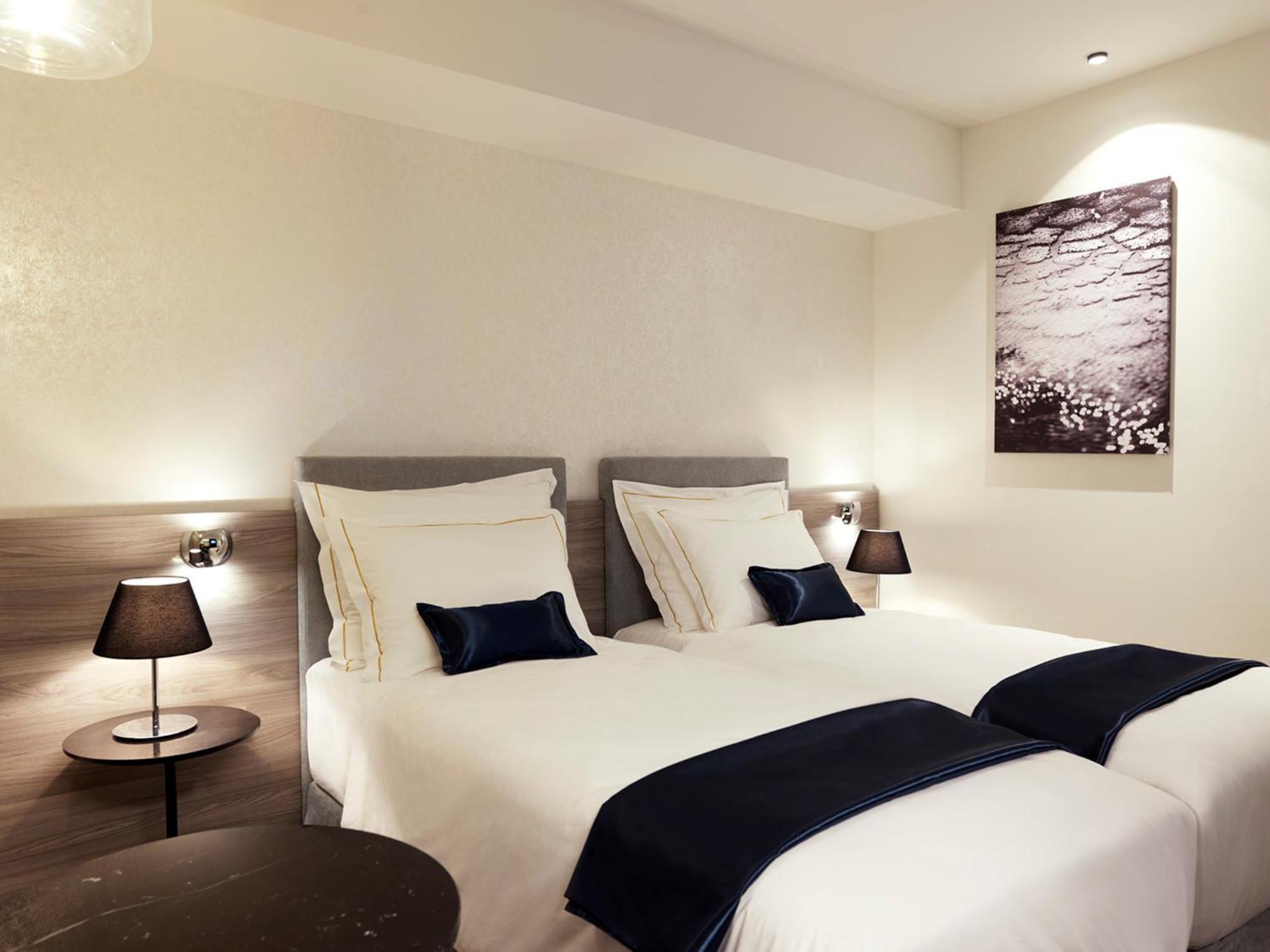 Twin Room with Balcony and Partial Sea View,1212759604:JPEG