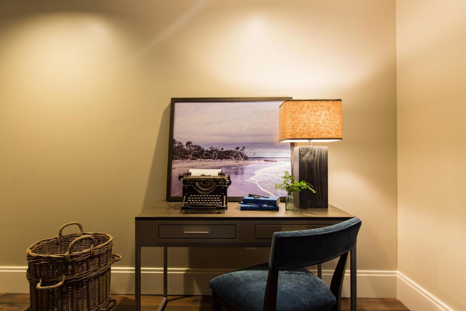 Signature One-Bedroom Suite