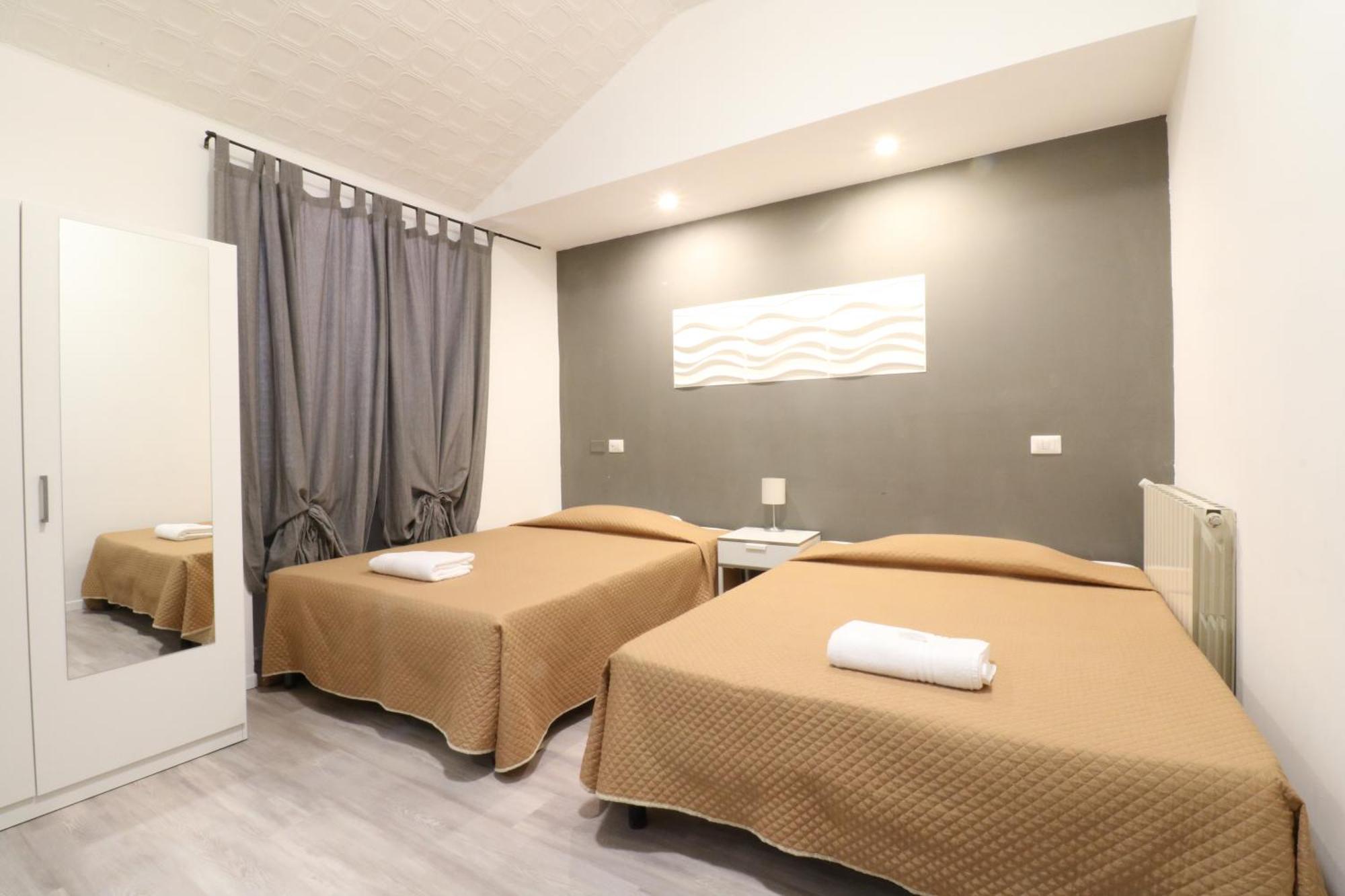 Quadruple Room Private Bathroom