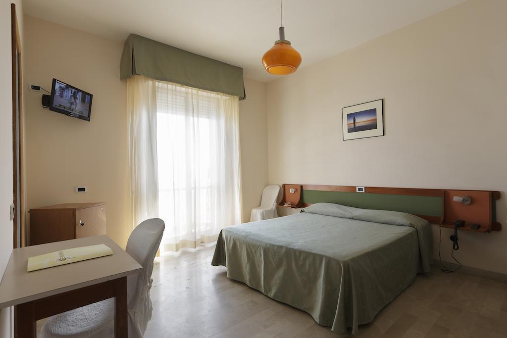 Large Single Room
