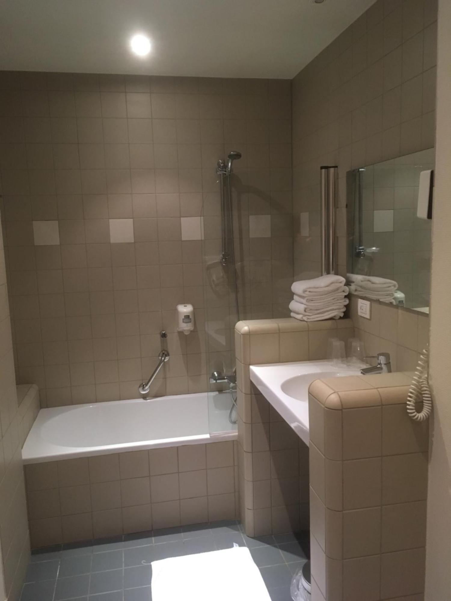 Deluxe Quadruple Room Mezzanine,1516412128:JPEG