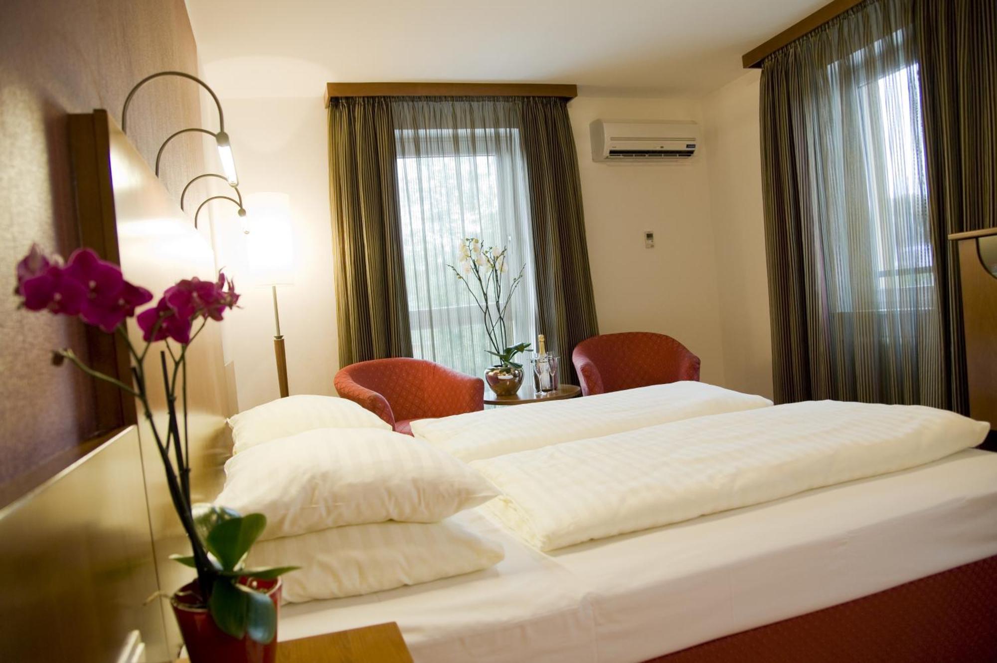 Deluxe Single Room