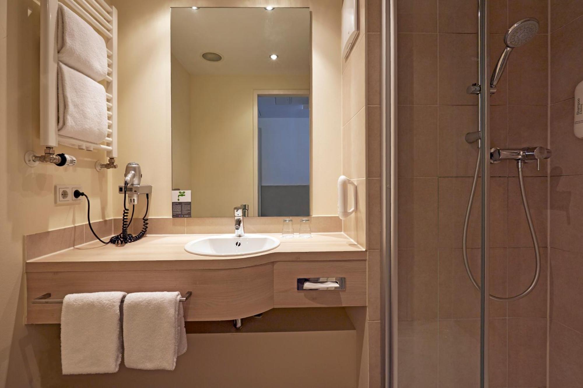Comfort Single Room