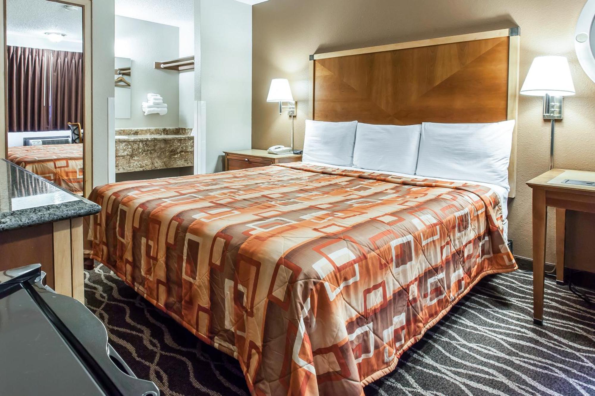 Superior King Room Lake View Non-Smoking