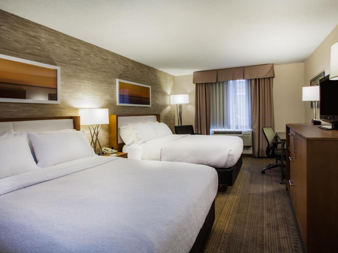 Standard Double Room with Two Double Beds,1218659761:JPEG