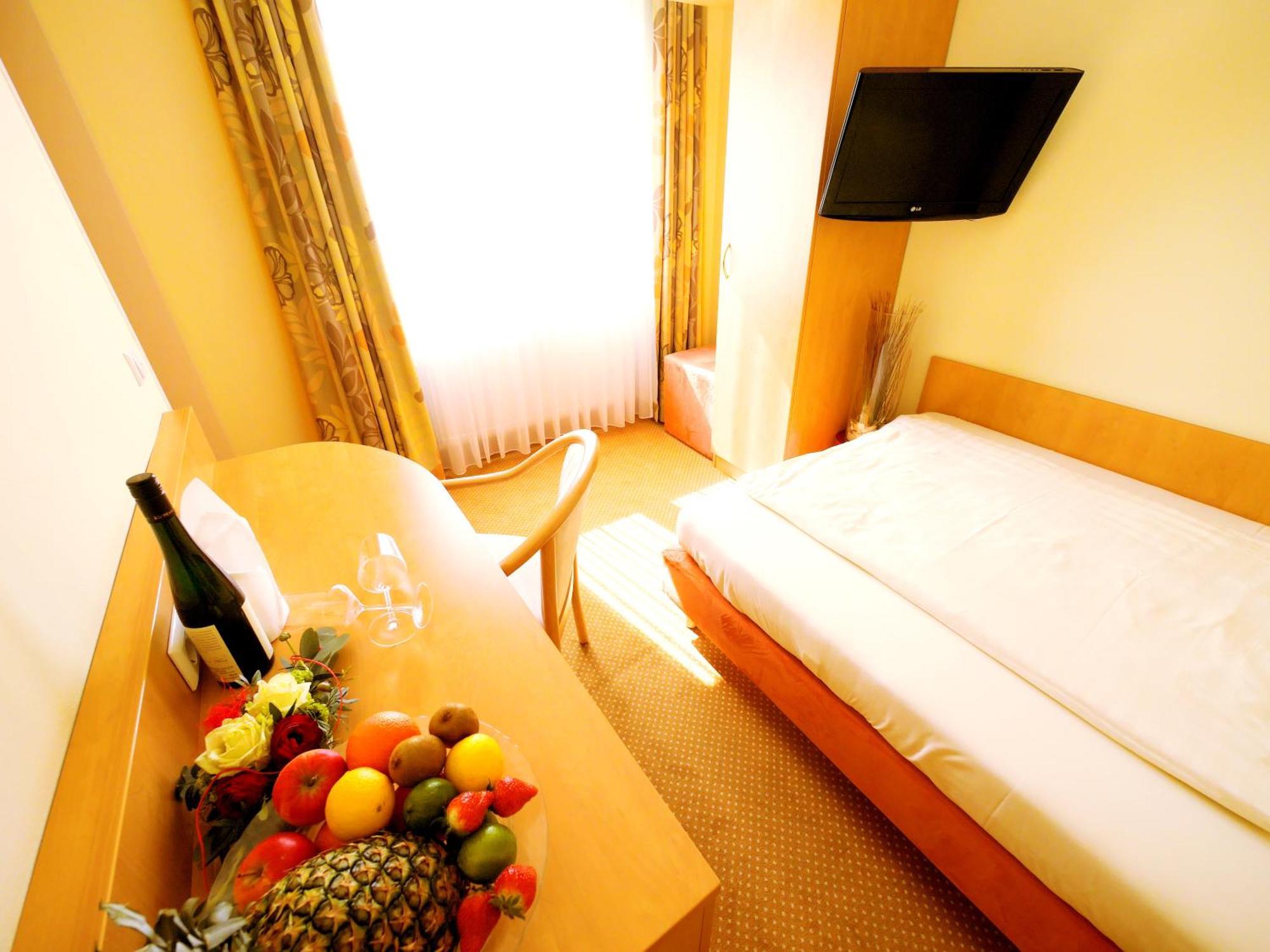Comfort Single Room