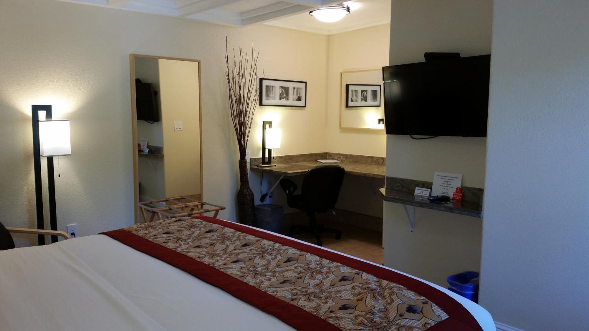 Queen Suite