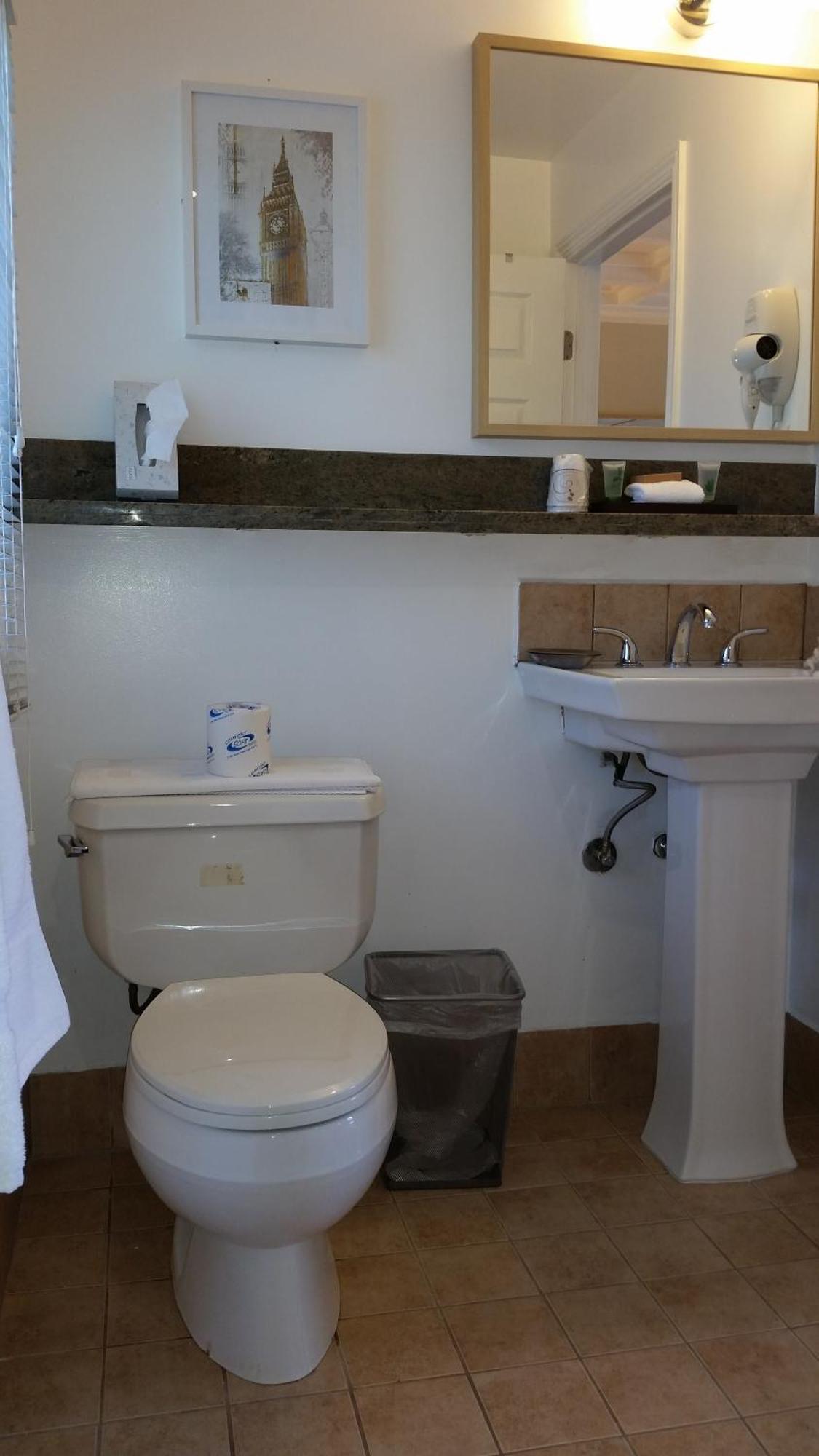 Queen Suite