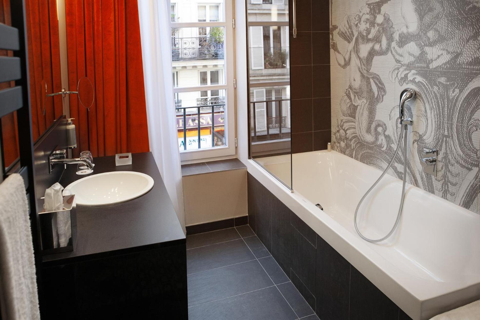 Two Rooms next to each other spa access,1556690878:JPEG