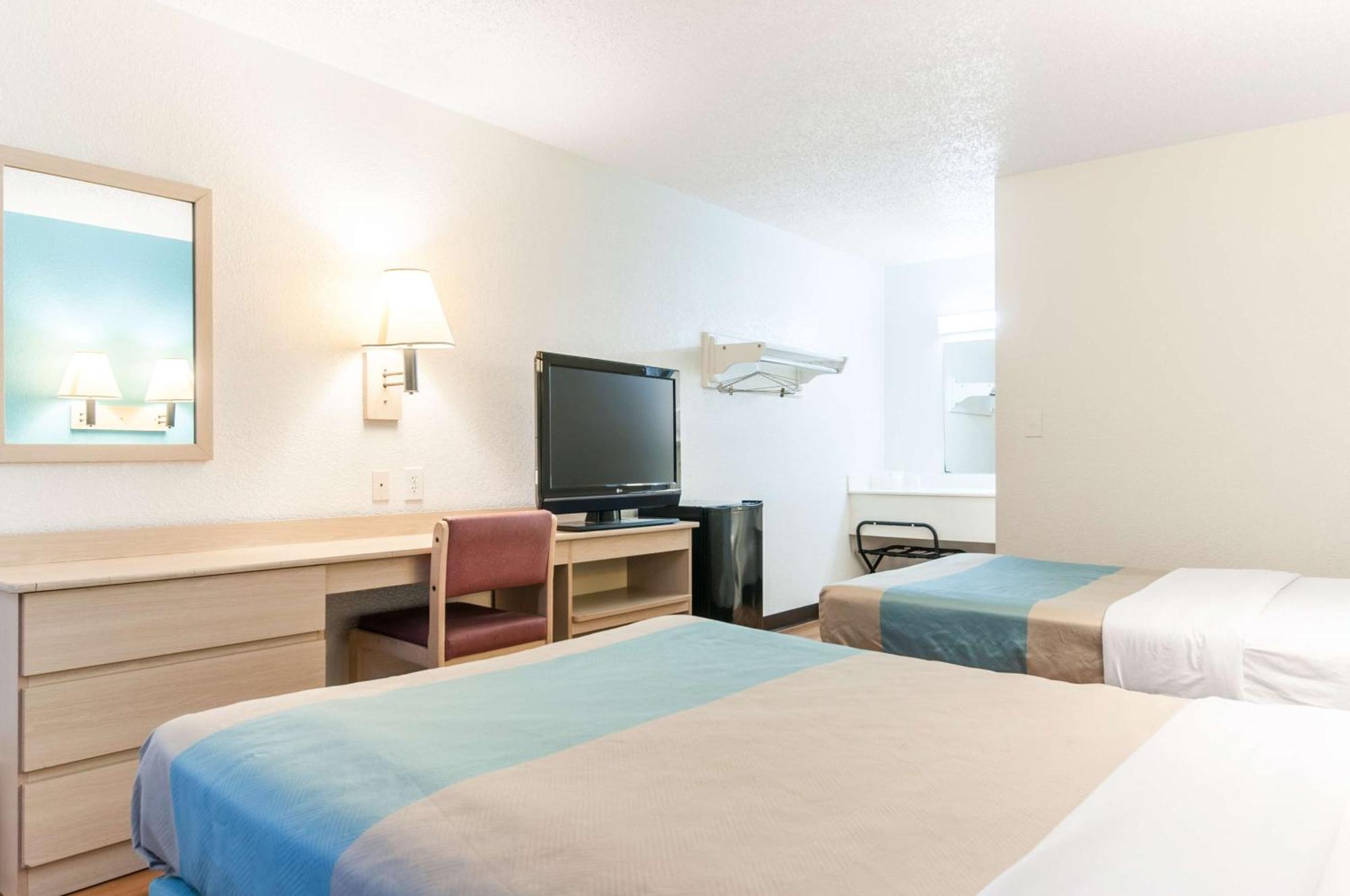 Quadruple Room Non-Smoking