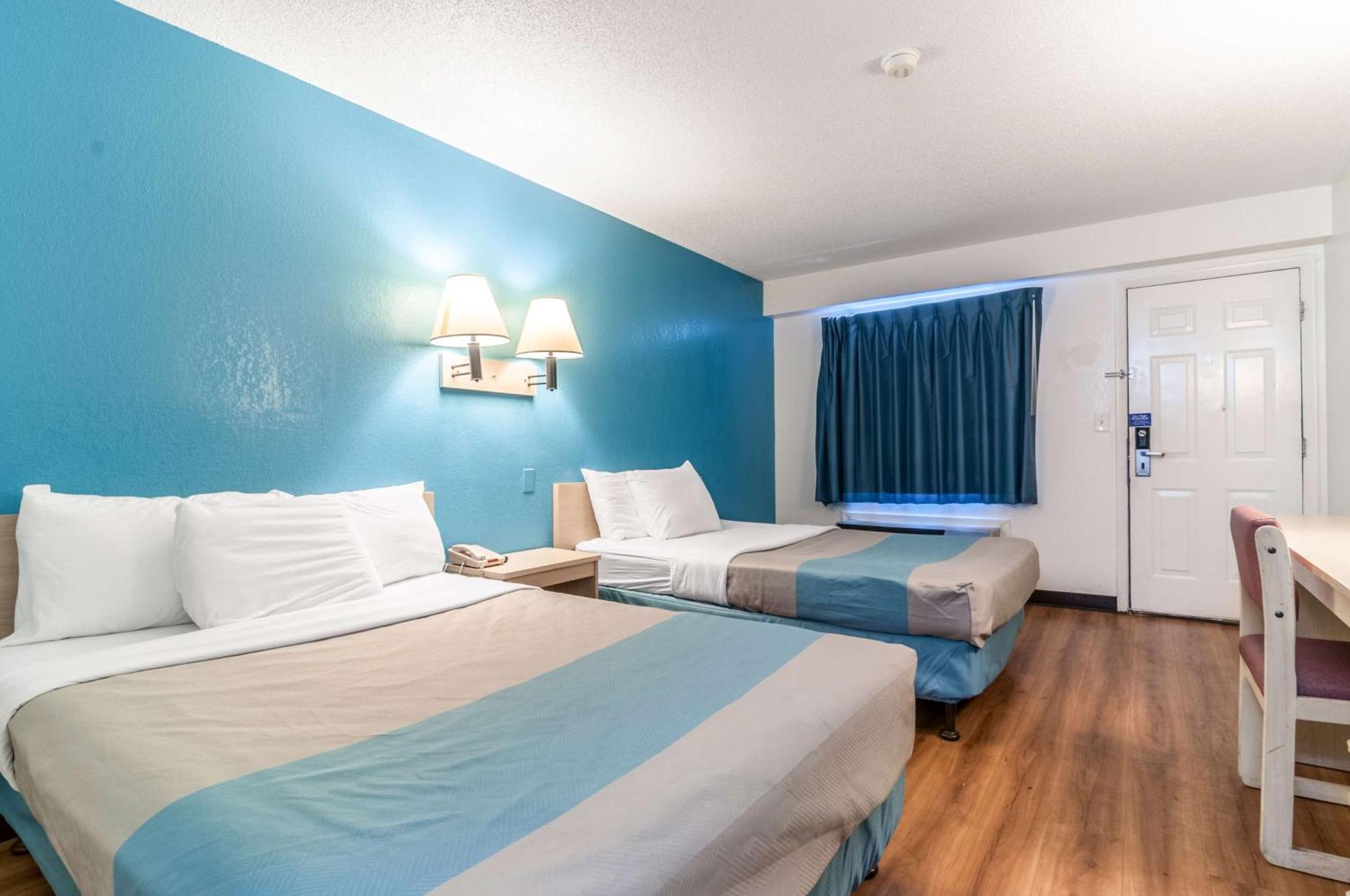 Quadruple Room Non-Smoking