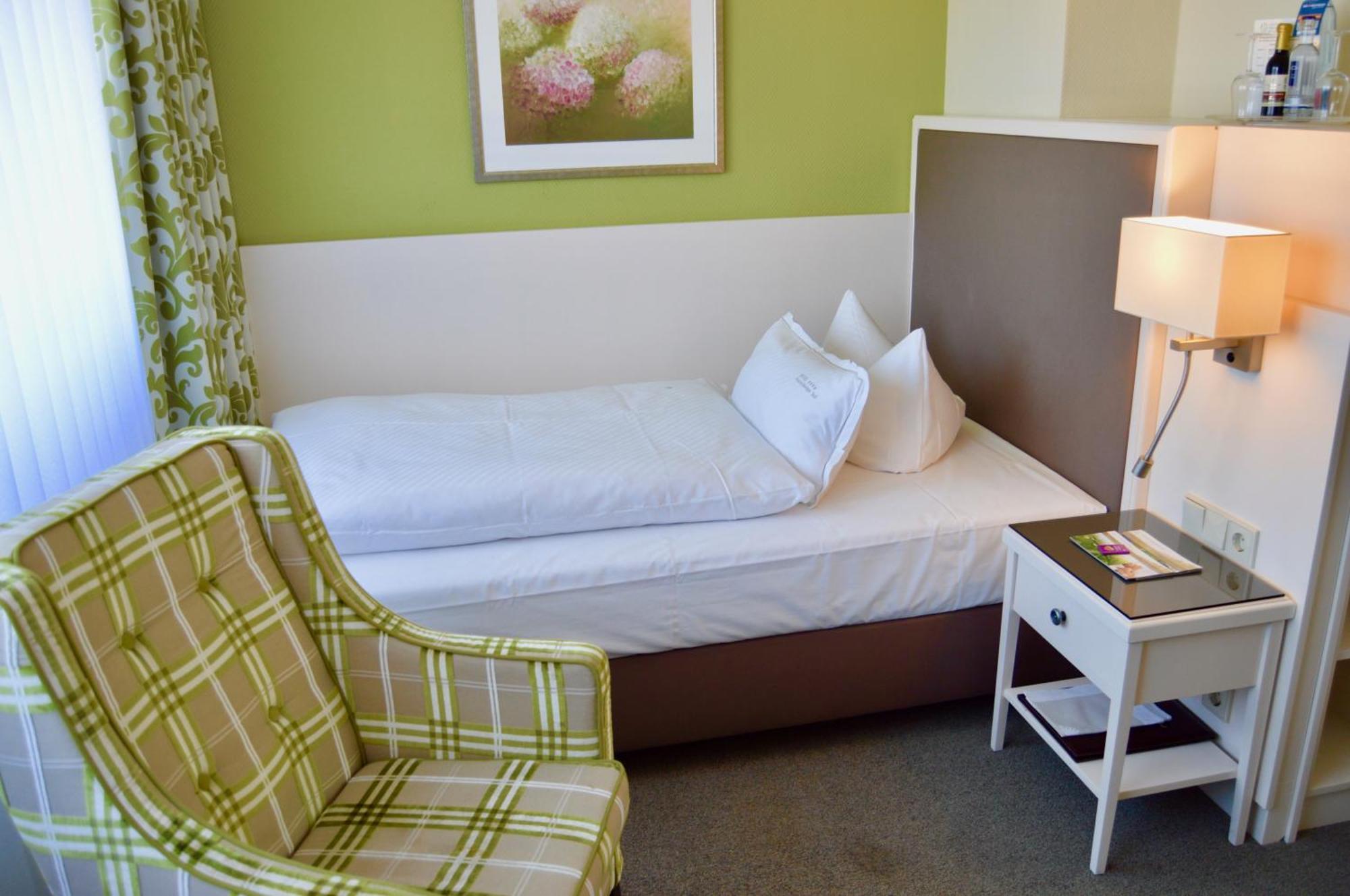 Classic Single Room