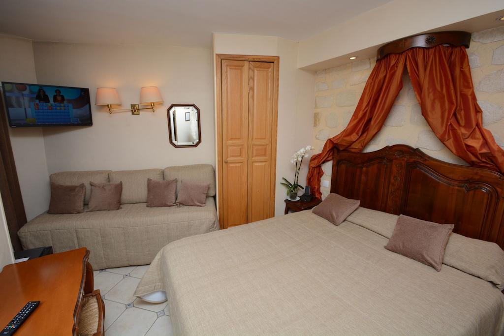 Classic Triple Room