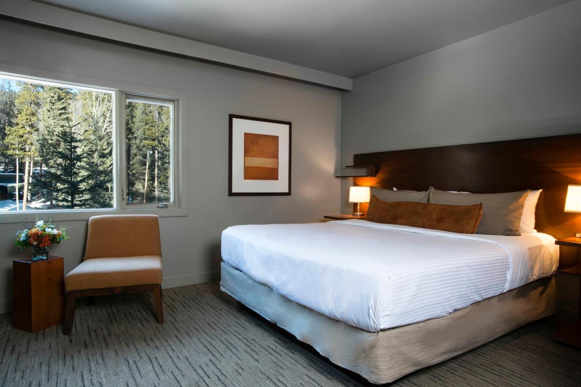 Standard Zimmer mit Kingsize-Bett