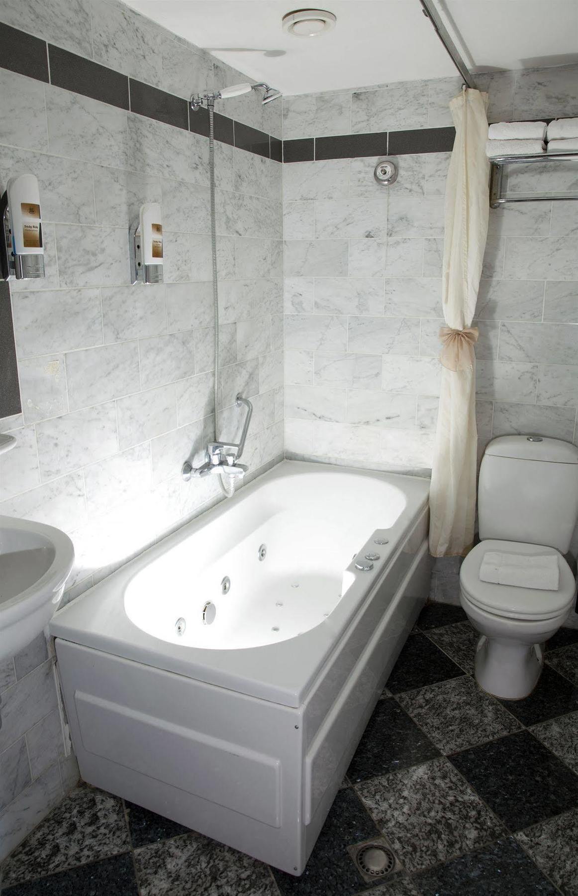 Double or Twin Comfort Room
