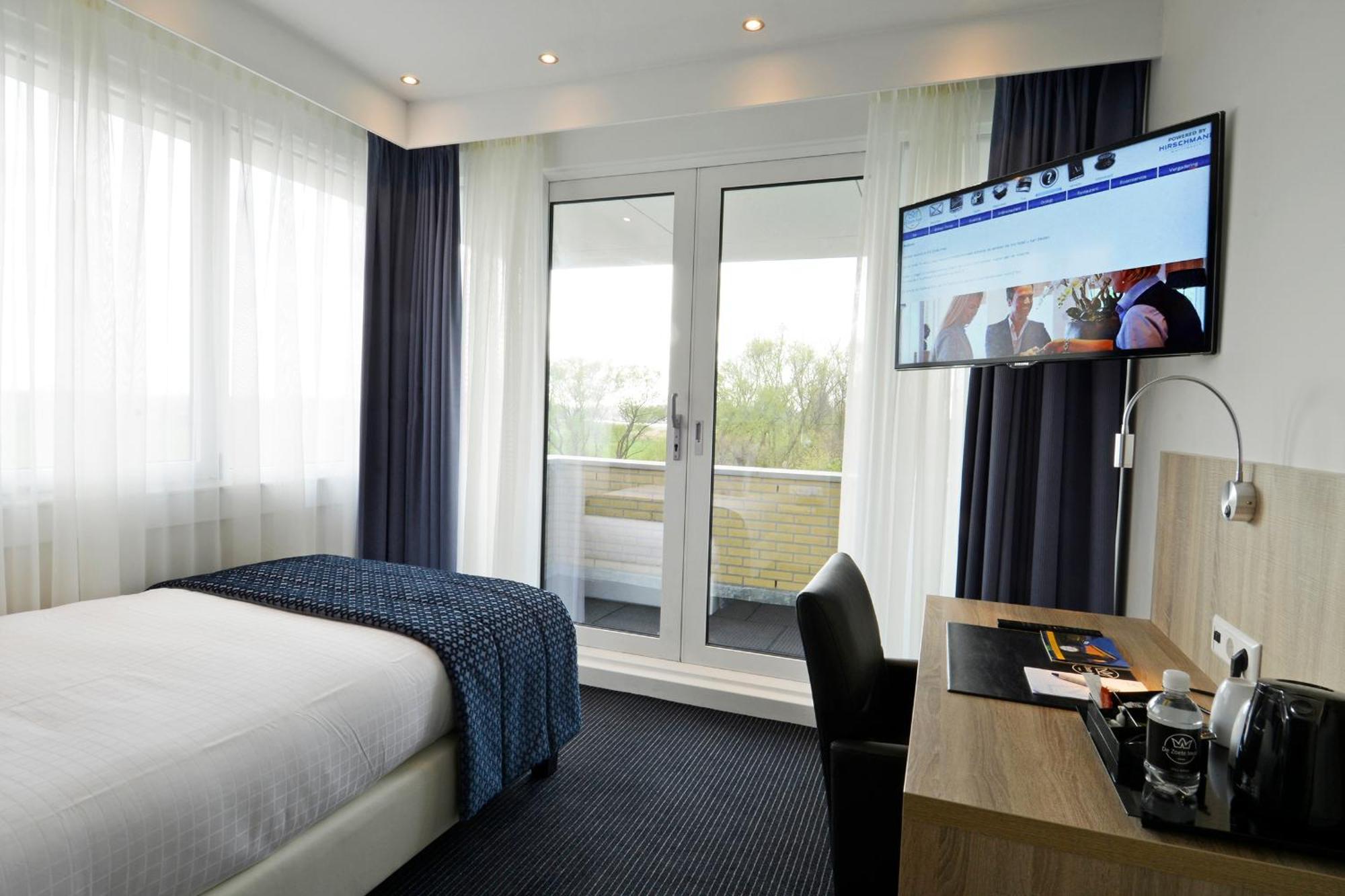 Single Room Balcony