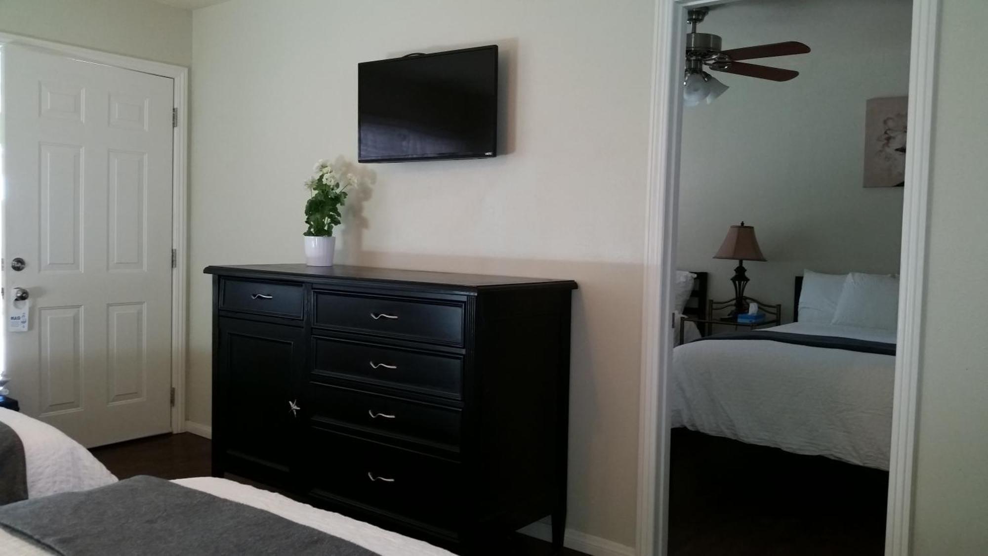 Two-Bedroom Suite