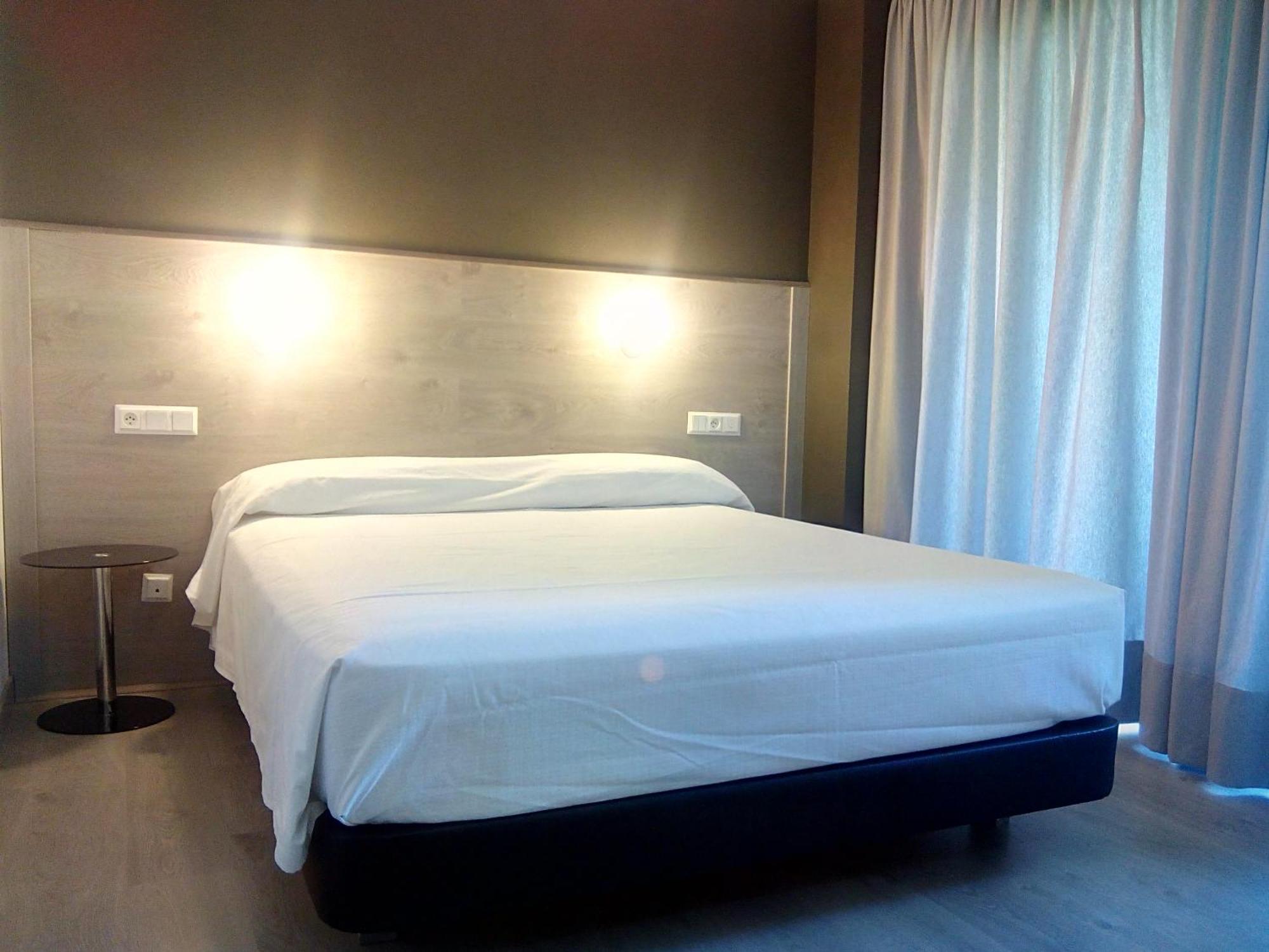 Superior Double Room with Balcony,338653414:JPEG